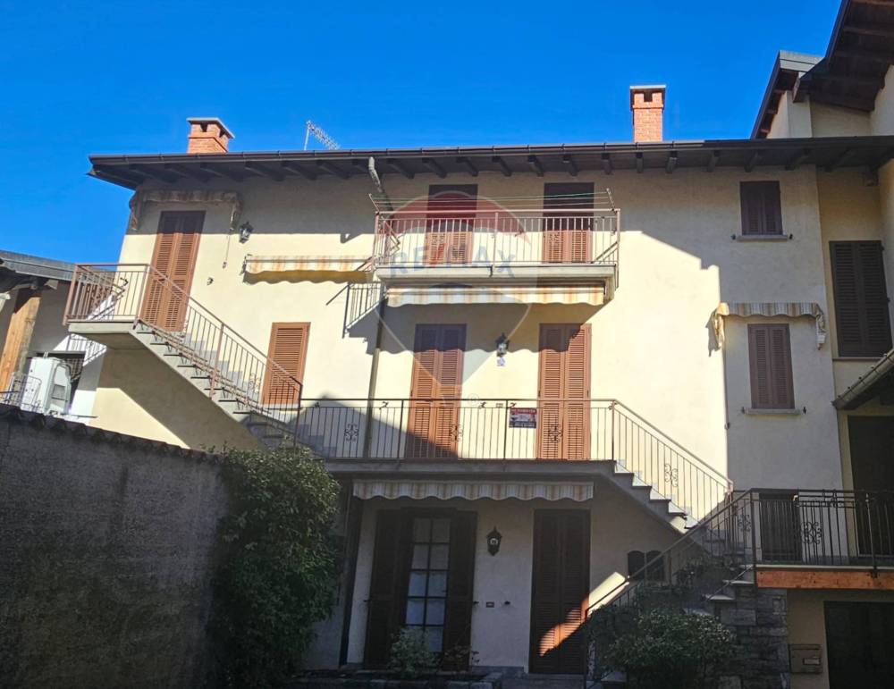 appartamento in vendita a Comerio