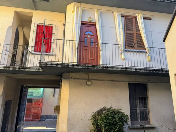 appartamento in vendita a Comerio