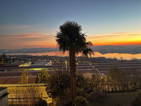 appartamento in vendita a Comerio