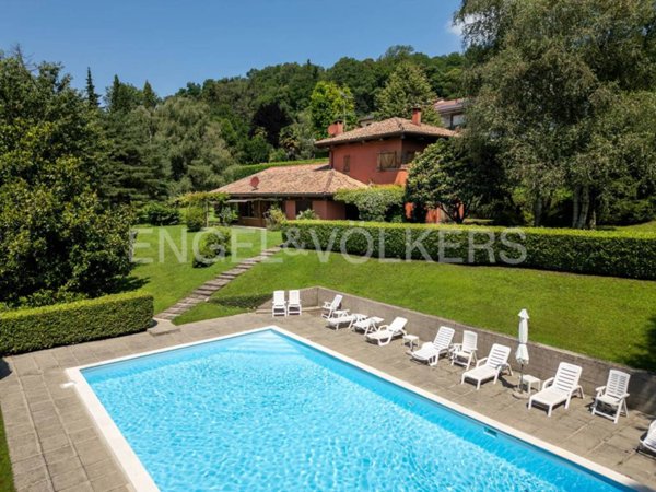 appartamento in vendita a Comerio in zona Mattello