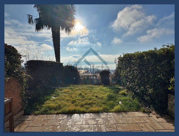 appartamento in vendita a Comerio