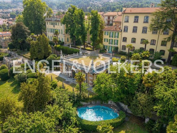 casa indipendente in vendita a Comerio