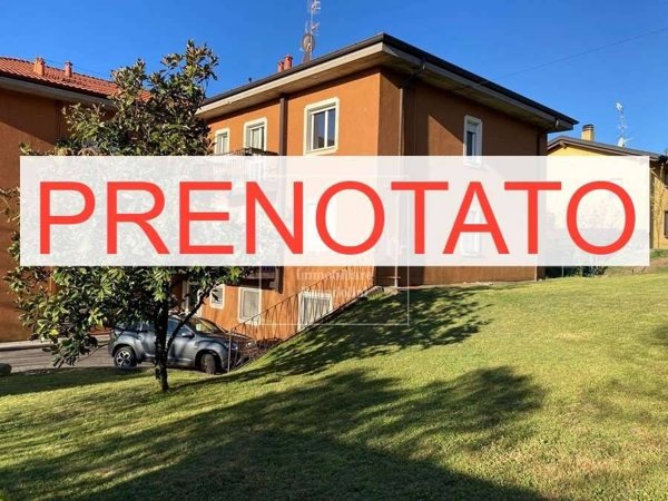 appartamento in vendita a Comerio