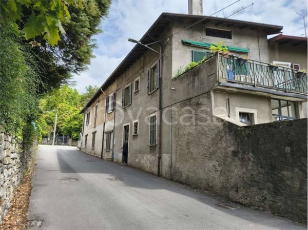 appartamento in vendita a Comerio