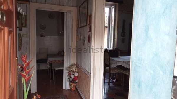 appartamento in vendita a Comerio in zona Muro