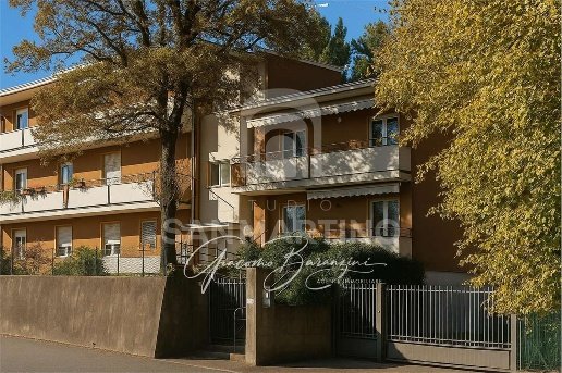 appartamento in vendita a Comerio in zona Vigne
