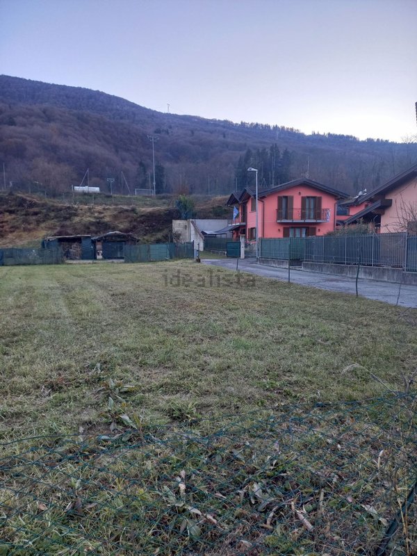 villa in vendita a Cremenaga