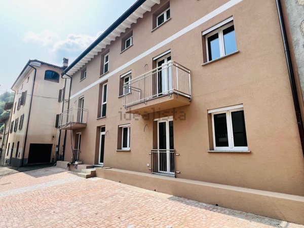 appartamento in vendita a Cremenaga