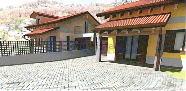 casa indipendente in vendita a Cremenaga