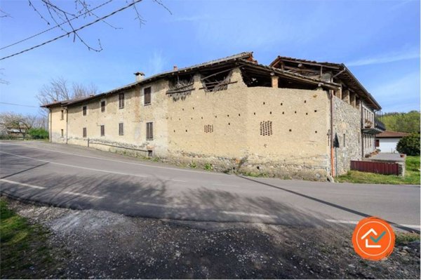 casa indipendente in vendita a Crosio della Valle