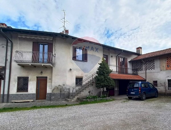 casa indipendente in vendita a Crosio della Valle