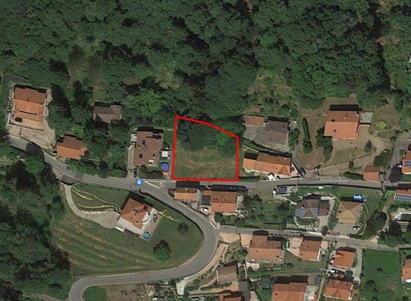 terreno edificabile in vendita a Cuasso al Monte in zona Cavagnano