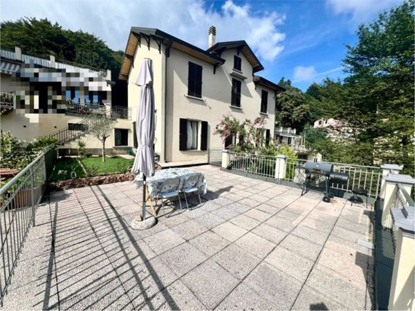 appartamento in vendita a Cuasso al Monte