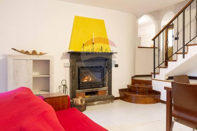 appartamento in vendita a Cuasso al Monte