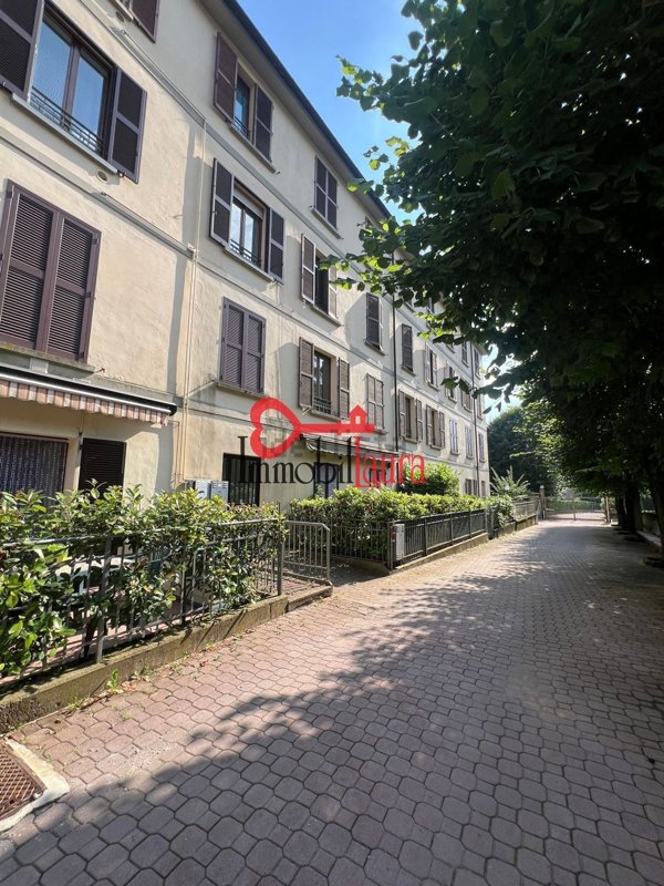 appartamento in vendita a Cuasso al Monte