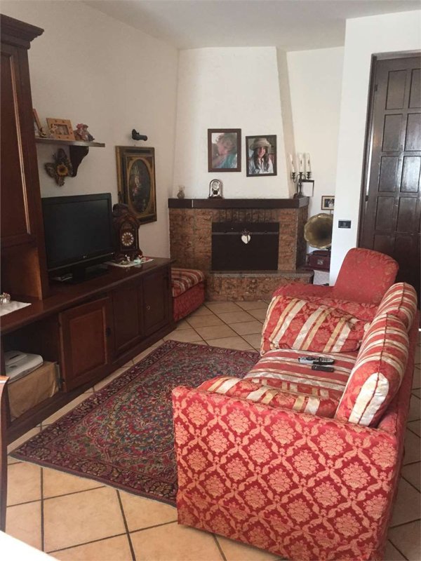 appartamento in vendita a Cuasso al Monte