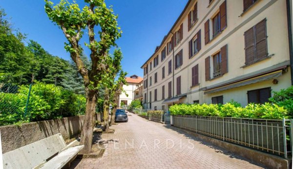 appartamento in vendita a Cuasso al Monte