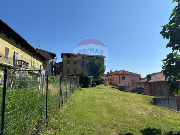 appartamento in vendita a Cuasso al Monte