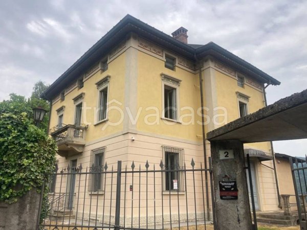 casa indipendente in vendita a Cuasso al Monte in zona Cuasso al Piano