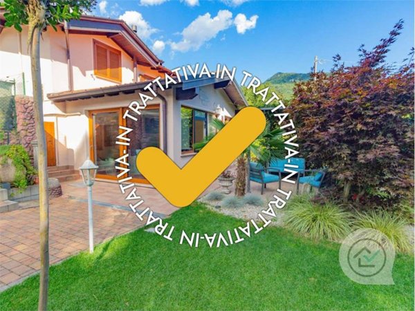 casa indipendente in vendita a Cuasso al Monte in zona Cuasso al Piano