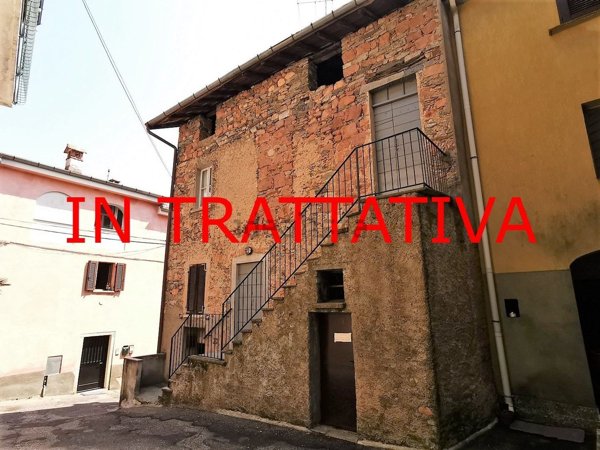 appartamento in vendita a Cuasso al Monte in zona Cavagnano