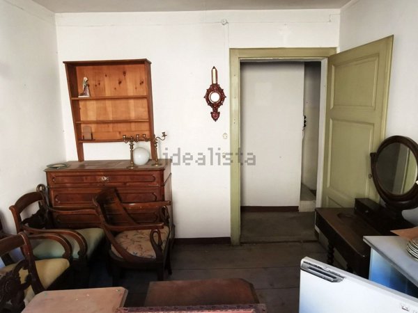 casa indipendente in vendita a Cuasso al Monte