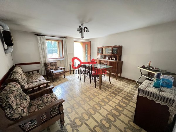 casa semindipendente in vendita a Cuasso al Monte in zona Cavagnano