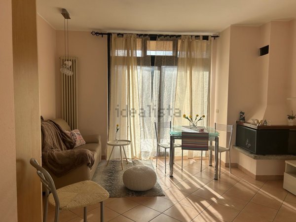 appartamento in vendita a Cuasso al Monte in zona Cuasso al Lago