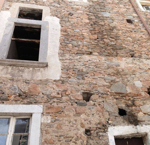 casa indipendente in vendita a Cuasso al Monte in zona Cavagnano