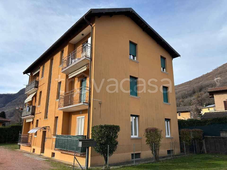 appartamento in vendita a Cuasso al Monte in zona Cuasso al Piano