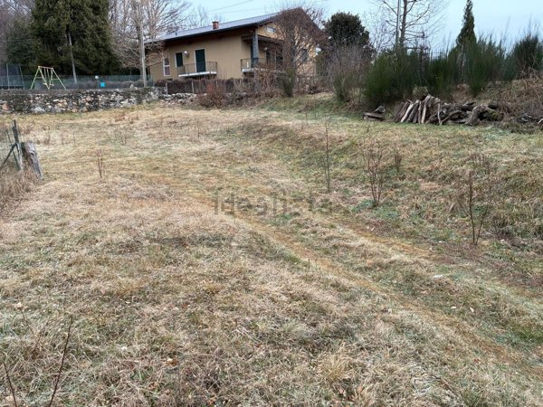 terreno edificabile in vendita a Cuasso al Monte