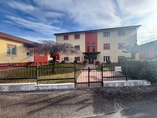 appartamento in vendita a Cuasso al Monte