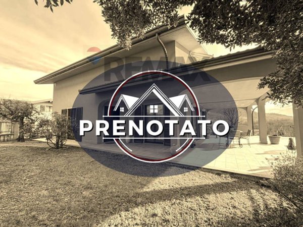 appartamento in vendita a Cuasso al Monte in zona Cuasso al Piano