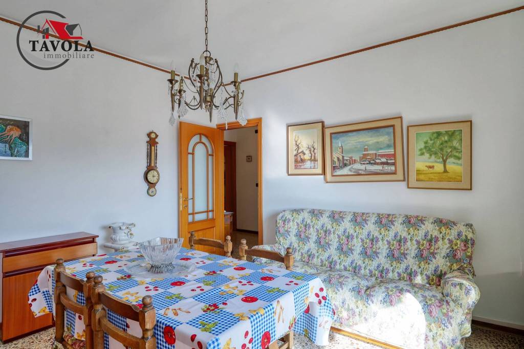 appartamento in vendita a Cuasso al Monte in zona Cavagnano