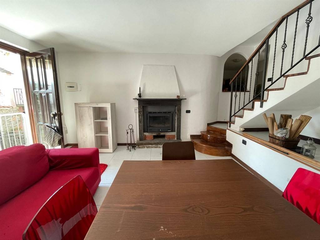 appartamento in vendita a Cuasso al Monte in zona Borgnana