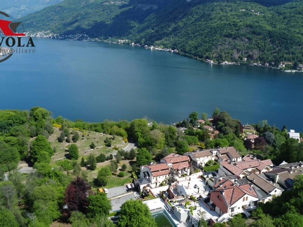 appartamento in vendita a Cuasso al Monte in zona Cuasso al Lago