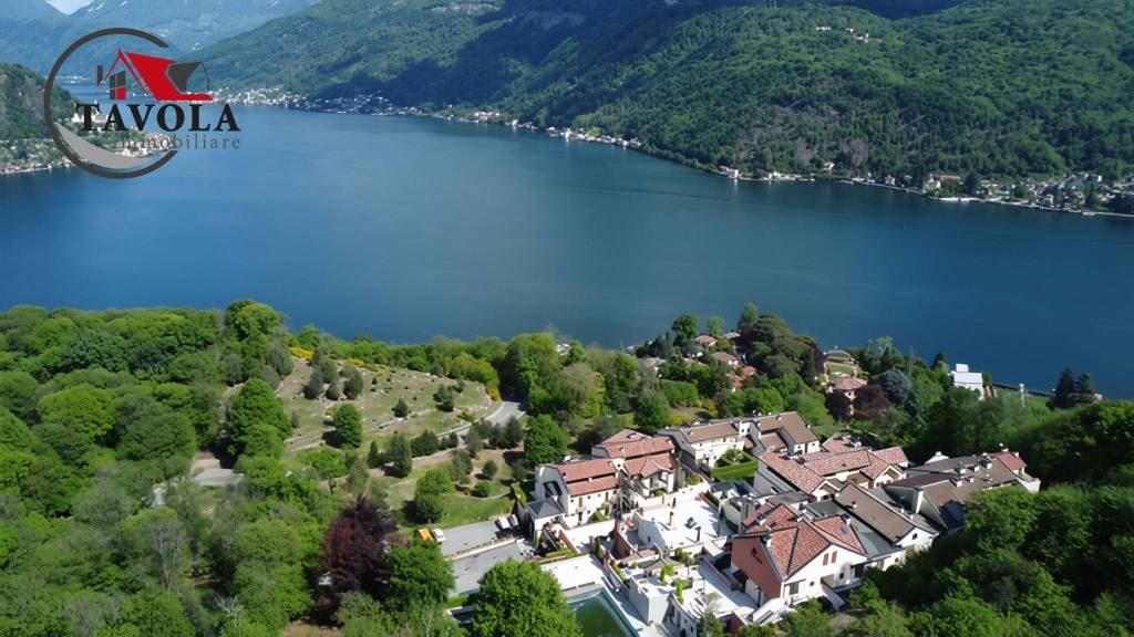 appartamento in vendita a Cuasso al Monte in zona Cuasso al Lago