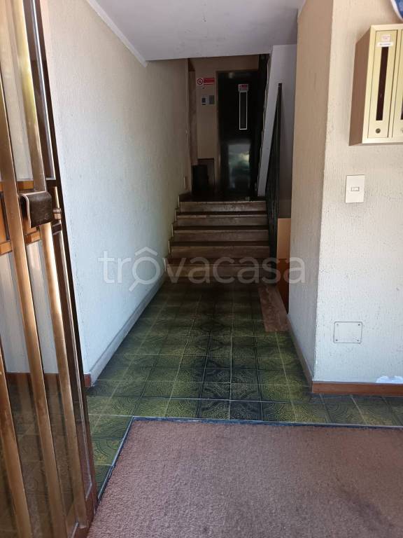 appartamento in vendita a Cuasso al Monte in zona Cuasso al Piano