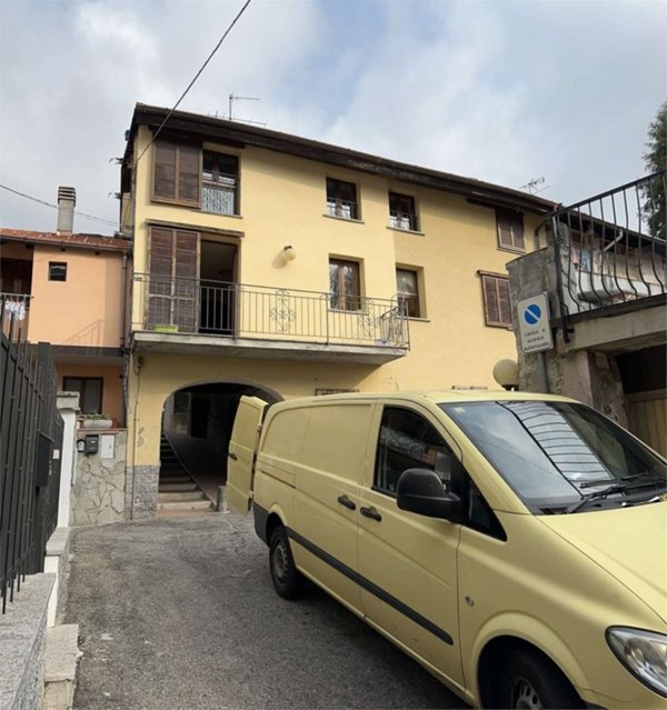 appartamento in vendita a Cugliate-Fabiasco