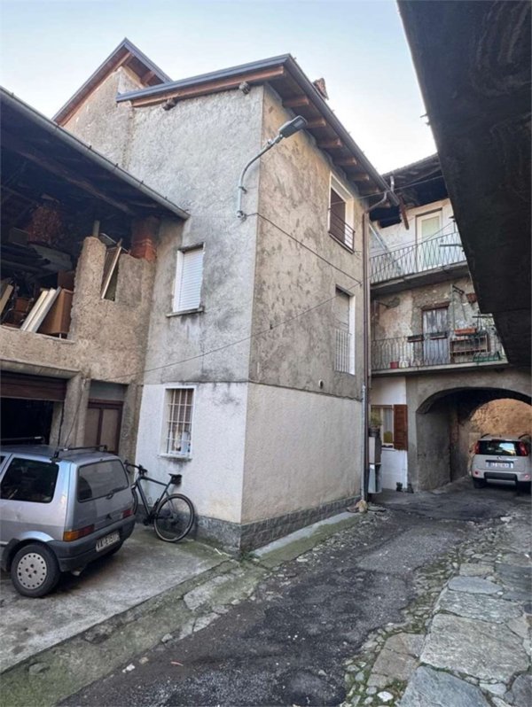 appartamento in vendita a Cugliate-Fabiasco