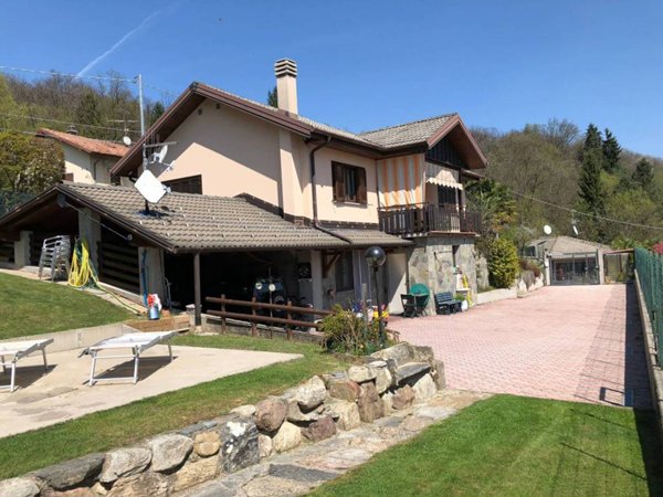 casa indipendente in vendita a Cugliate-Fabiasco