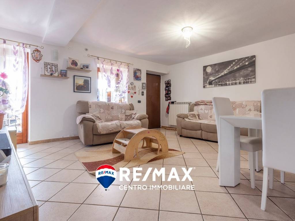 appartamento in vendita a Cugliate-Fabiasco