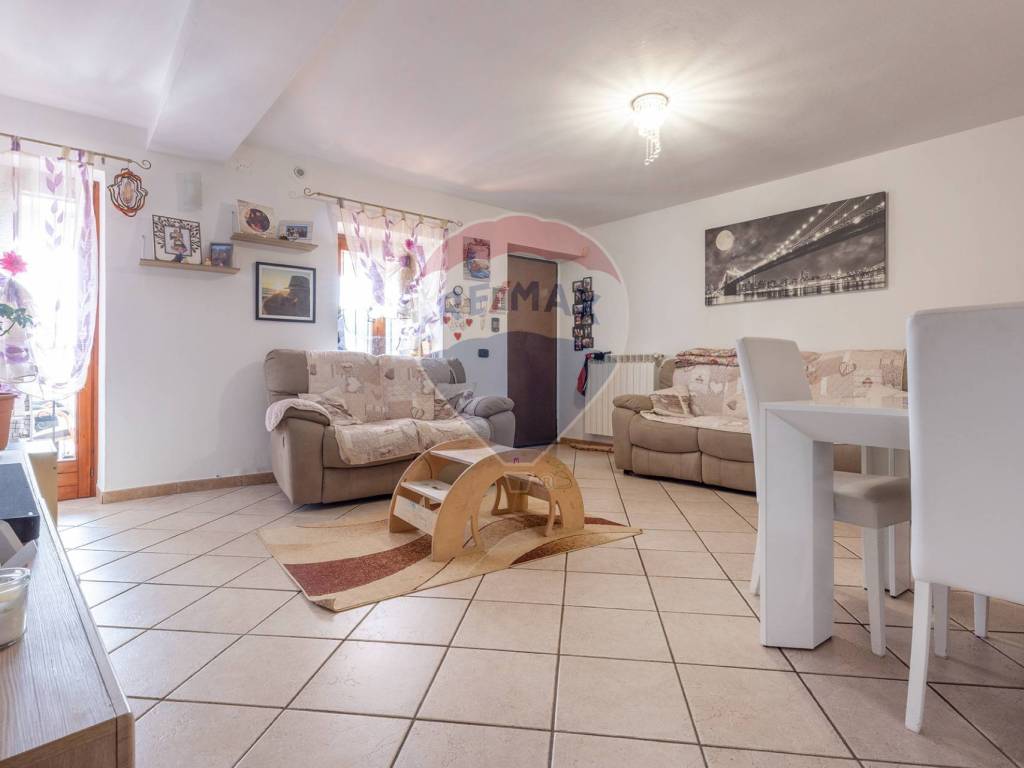 appartamento in vendita a Cugliate-Fabiasco