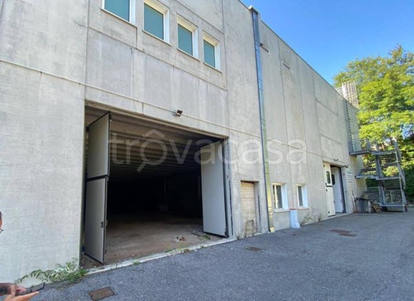 locale commerciale in vendita a Cugliate-Fabiasco