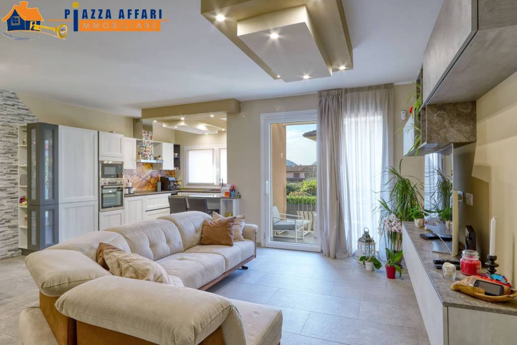 casa indipendente in vendita a Cugliate-Fabiasco