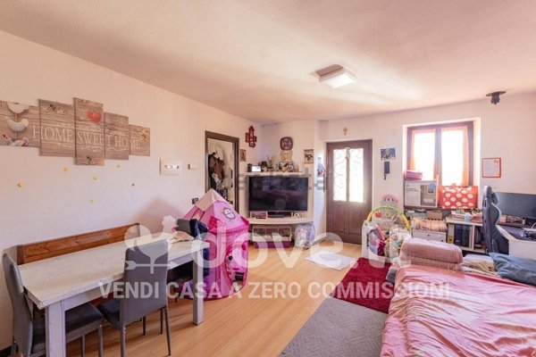 appartamento in vendita a Cunardo