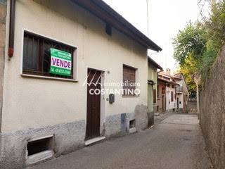 casa indipendente in vendita a Cunardo
