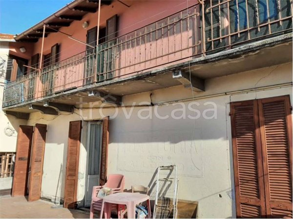 appartamento in vendita a Cunardo