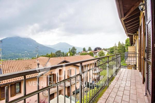 casa indipendente in vendita a Cunardo