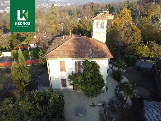 casa indipendente in vendita a Cunardo in zona Riano